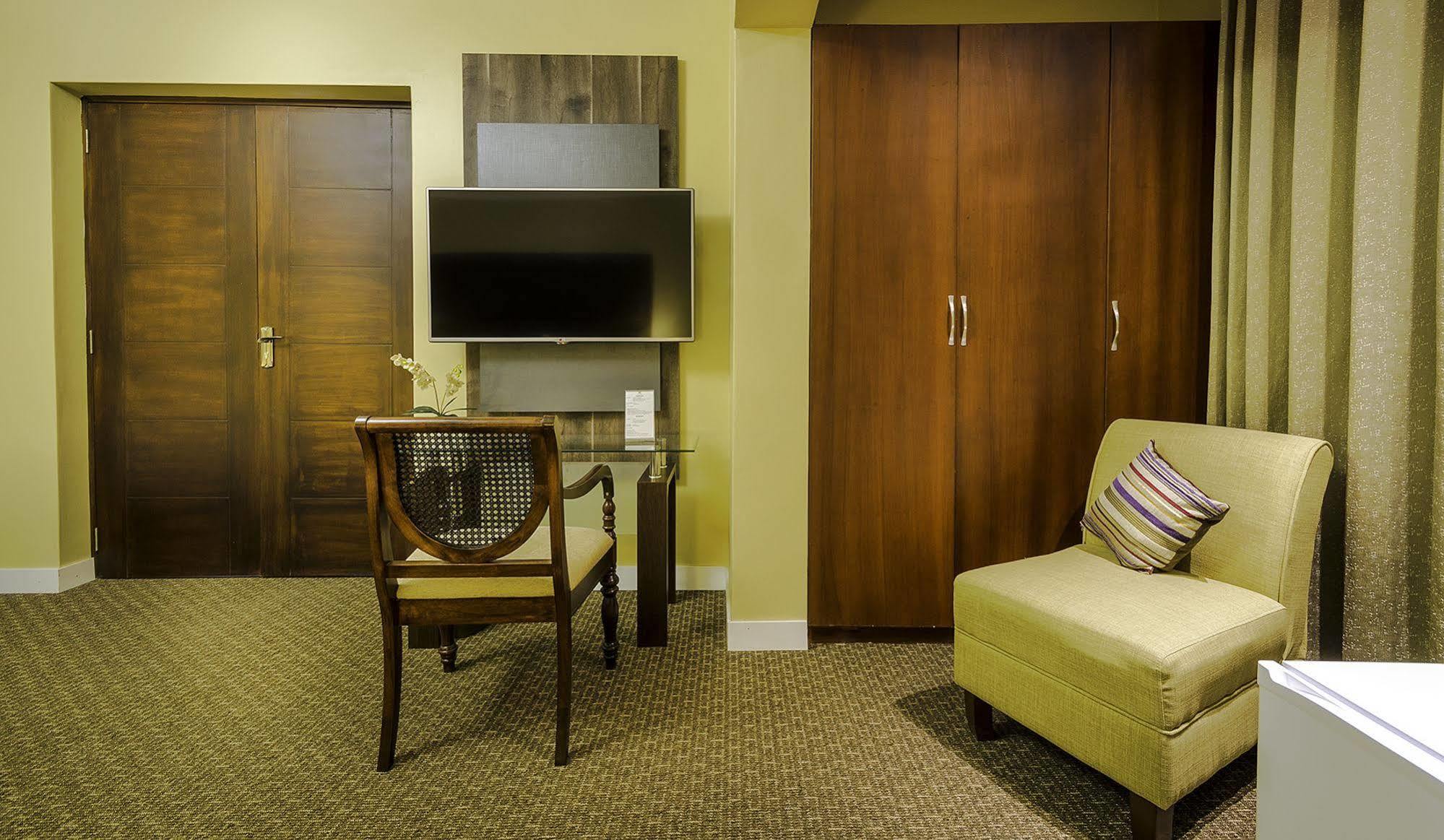 Los Leones Hotel Boutique Yanahuara Bagian luar foto